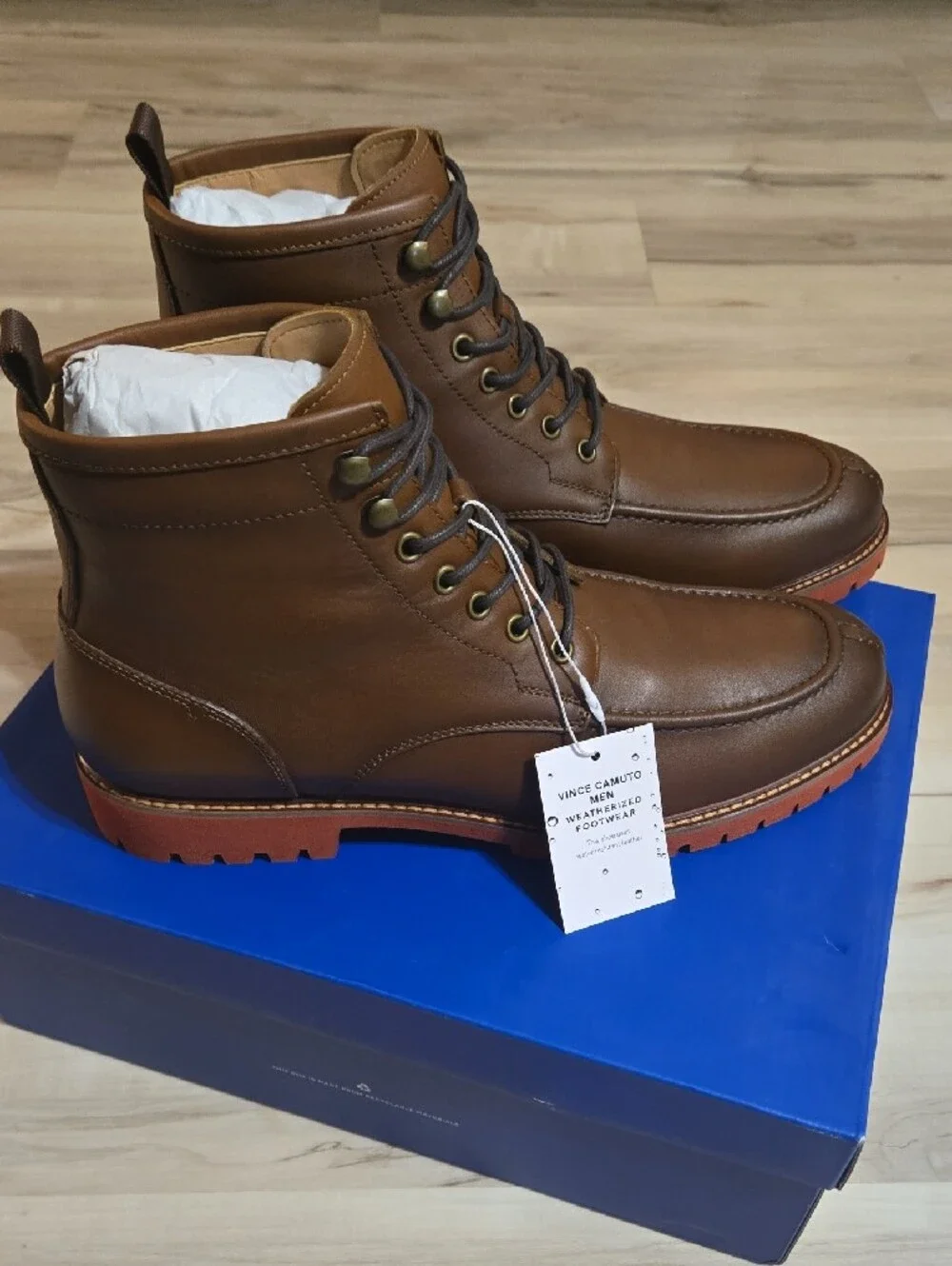 Vince Camuto Men's Chestnut Brown Leather Chukka Boots